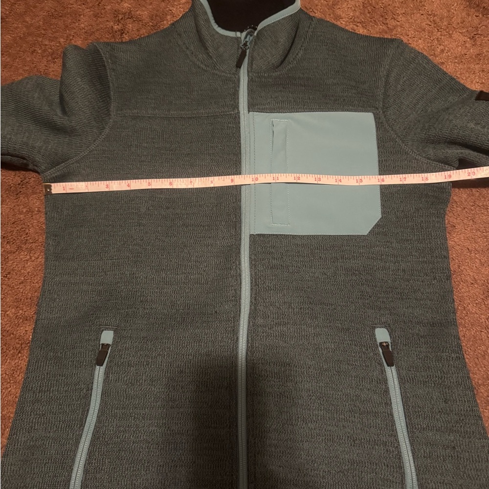 Ascend Jacket - Picture 10 of 11